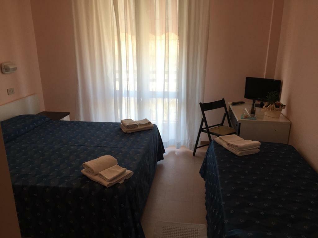 Hotel Ville De Paris Riccione Zewnętrze zdjęcie