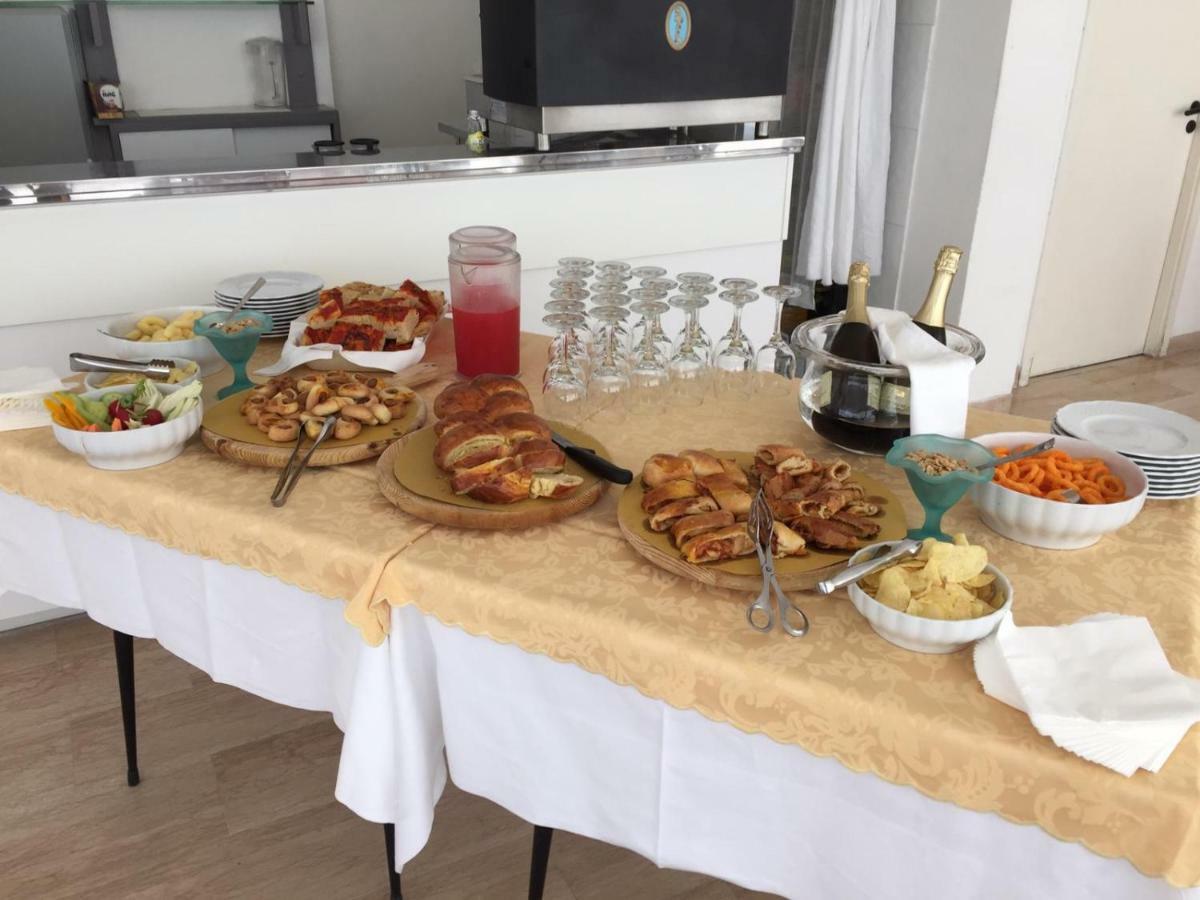 Hotel Ville De Paris Riccione Zewnętrze zdjęcie