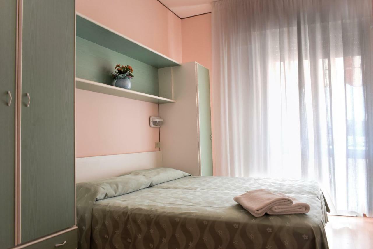 Hotel Ville De Paris Riccione Zewnętrze zdjęcie
