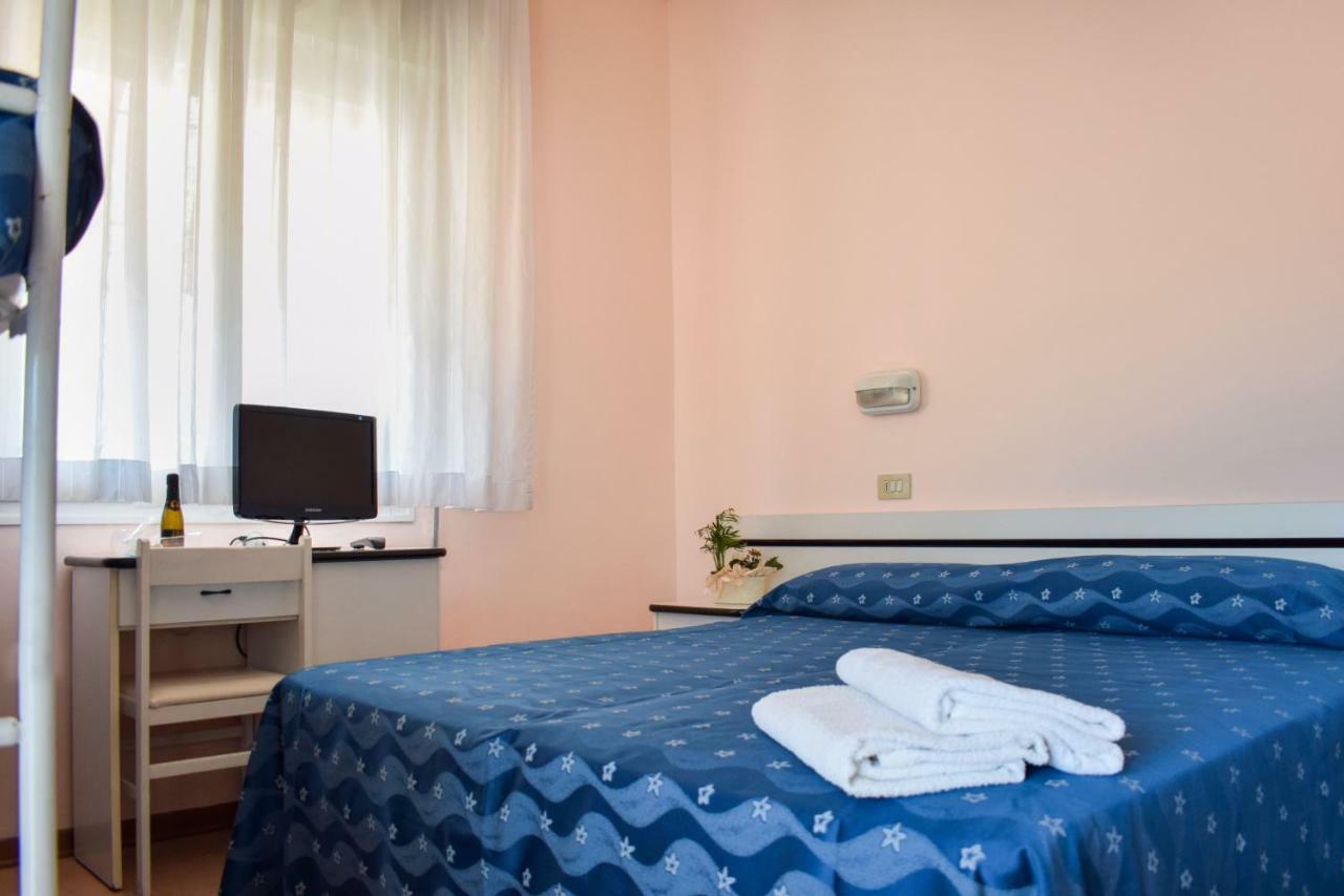 Hotel Ville De Paris Riccione Zewnętrze zdjęcie