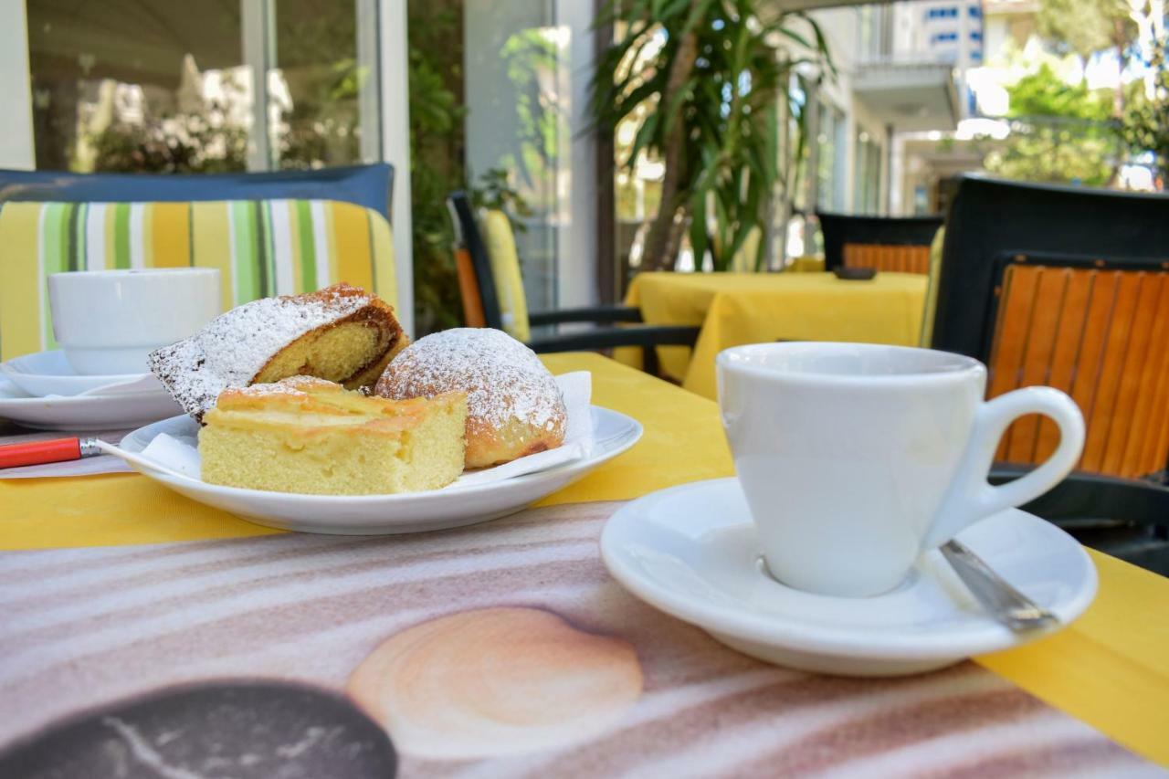 Hotel Ville De Paris Riccione Zewnętrze zdjęcie